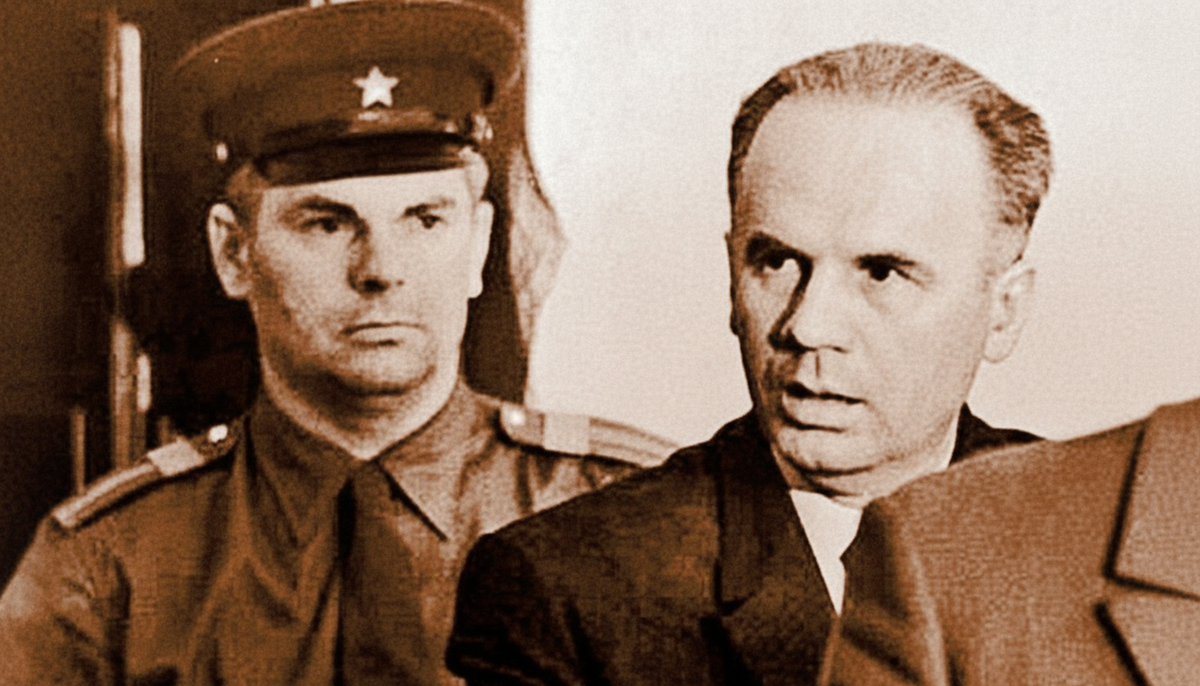 Пеньковский справа