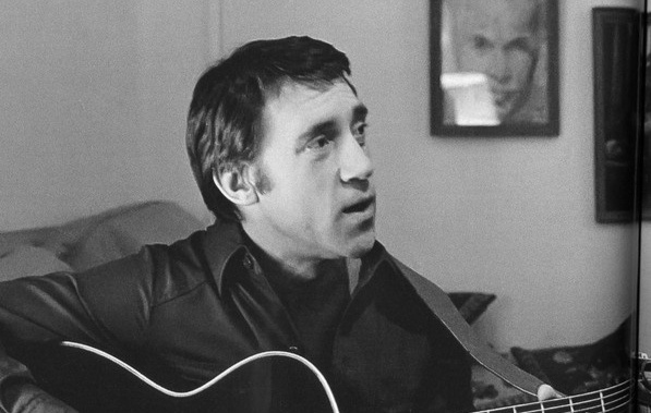 Почему Владимир Высоцкий не любил аплодисменты и никогда не пел «на бис»