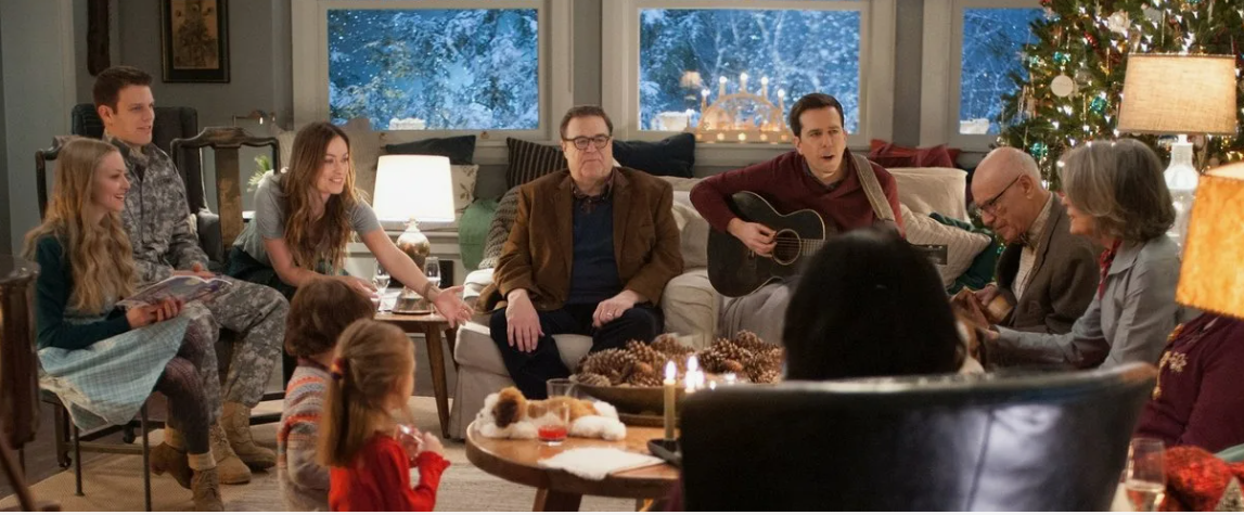 Семья Куперов, кадр из фильма "Любите Куперов" / Love the Coopers (США, 2015)