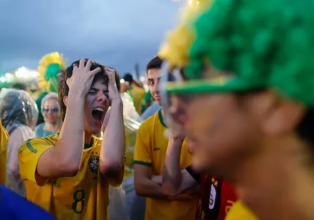 Фото плачущих бразильцев после 1-7