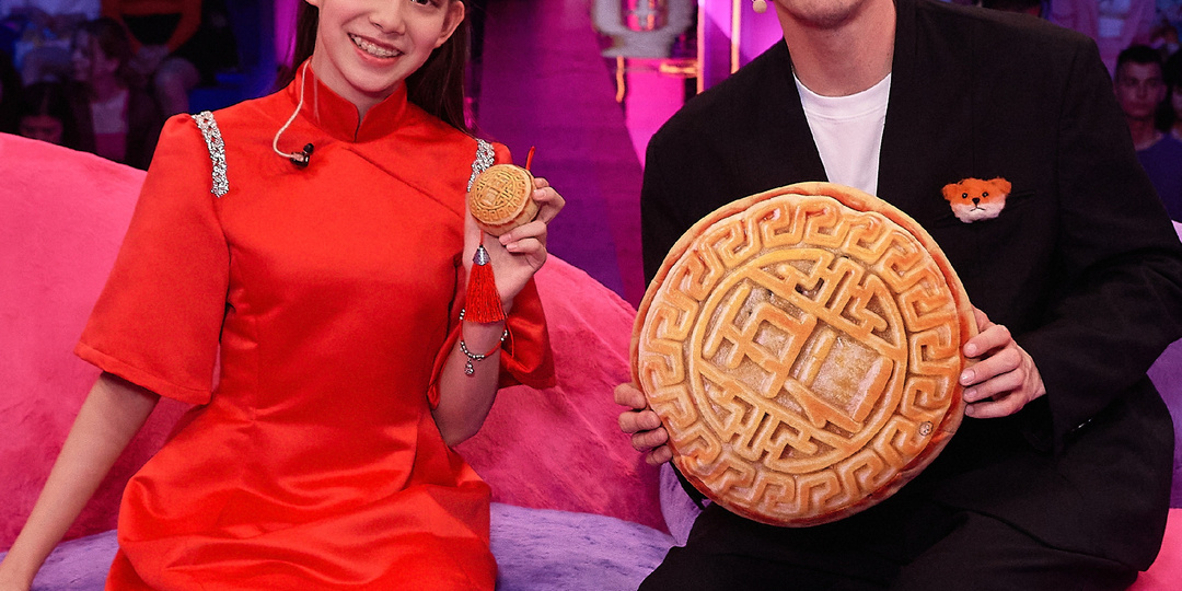 ГОД СПУСТЯ: КАК Я СТАЛА «ПОЮЩИМ ПОЛИГЛОТОМ» НА НТВ И ПОЖЕЛАЛА ВСЕМ ЧУДА! 🌟✨