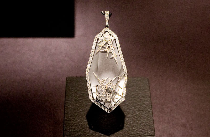 Брошь Фаберже созданная Альмой Пиль