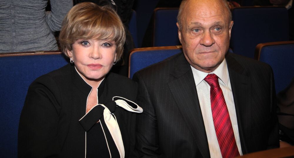 Владимир Меньшов часто пил, изменял Вере Алентовой и не признал внебрачного сына