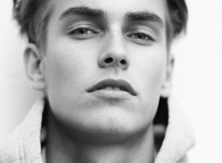 И много ты принцесс так спасал?