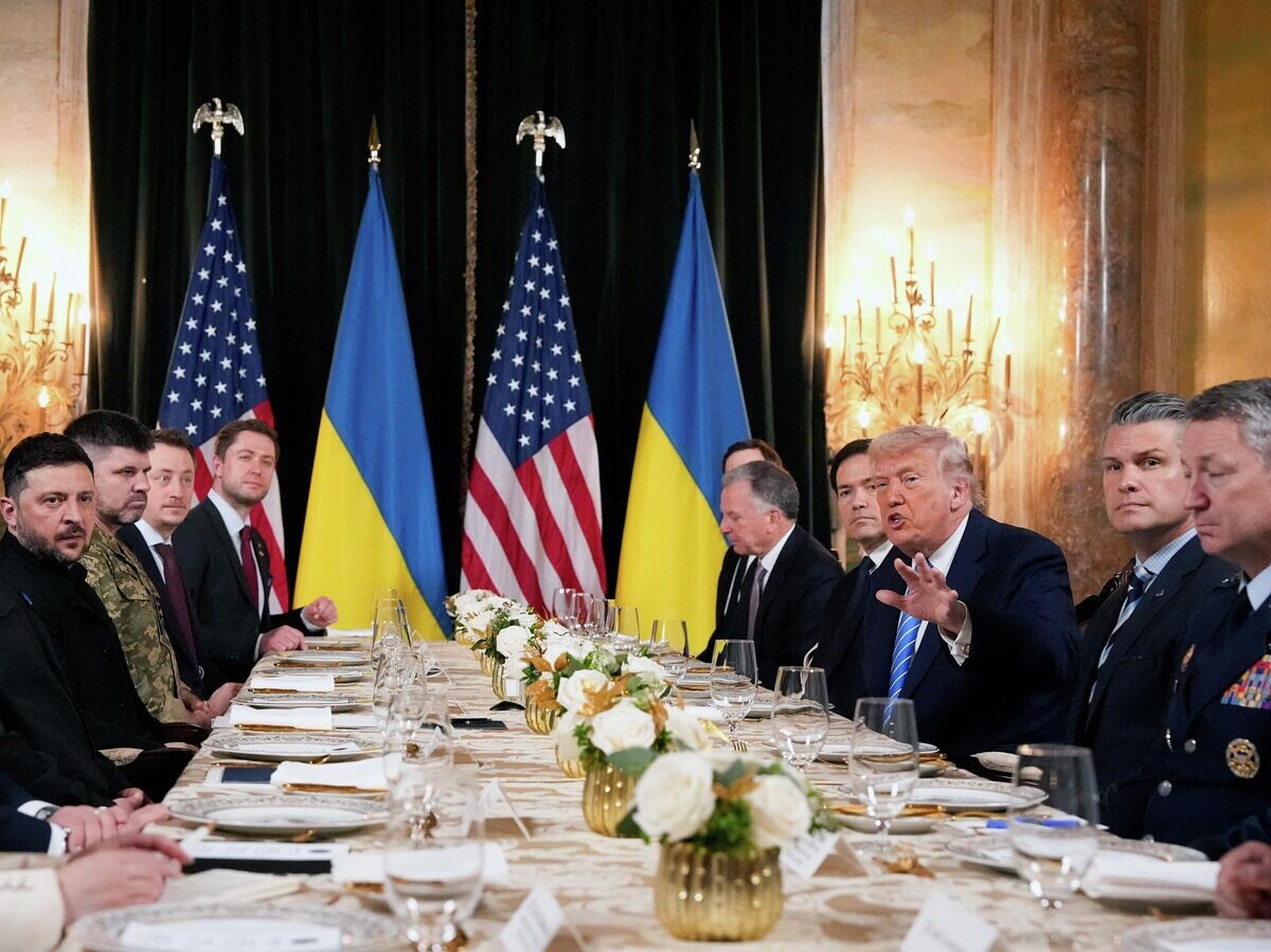    Дональд Трамп и Владимир Зеленский на встрече в Майами | © AP Photo / Alex Brandon