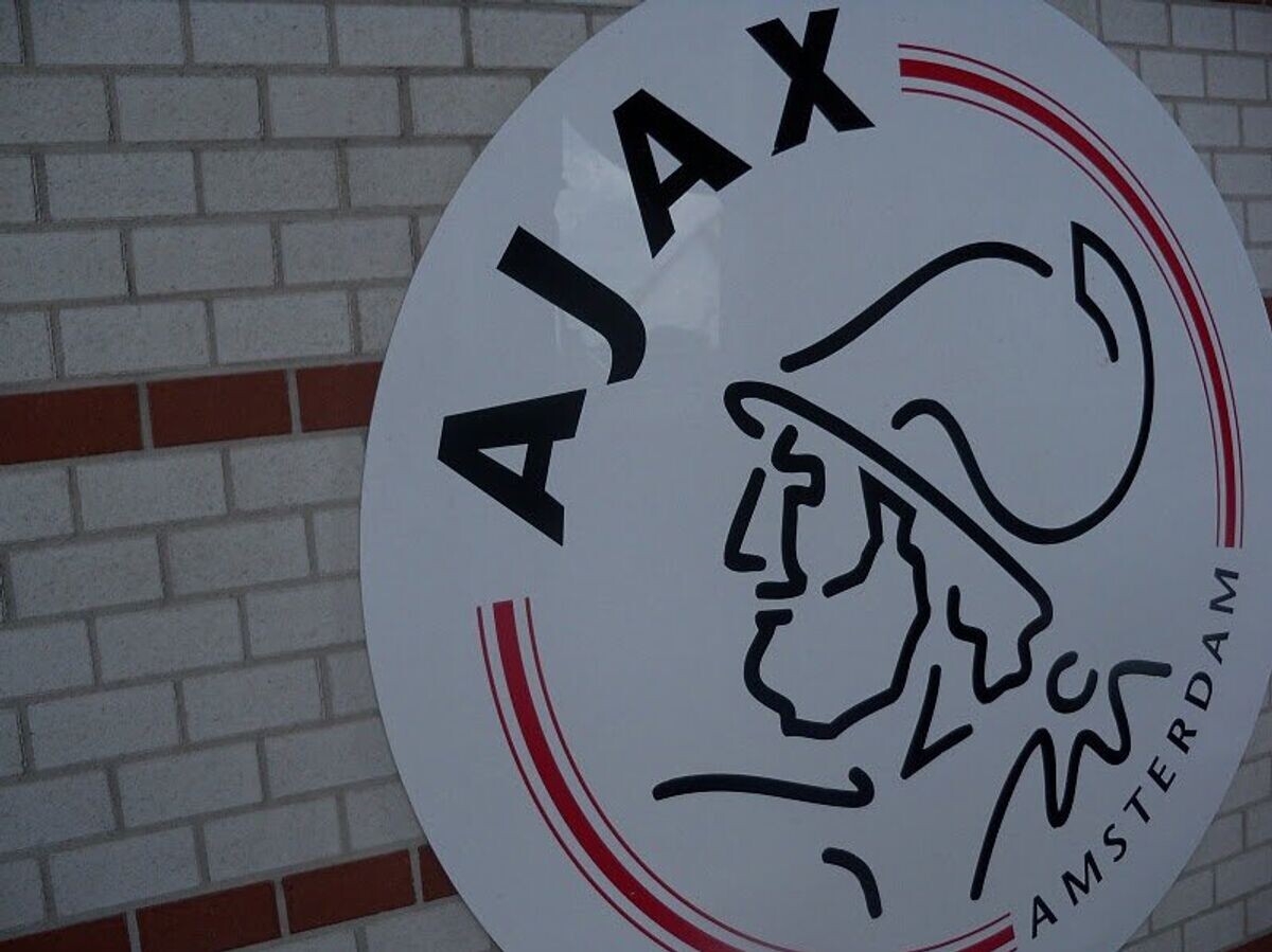    Эмблема ФК "Аякс" | © РИА Новости / Вероника Гибадиева