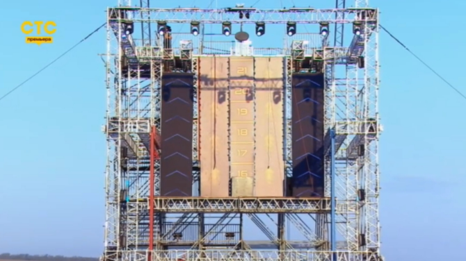 Кадр из шоу "Суперниндзя" для канала "Честный блогер"