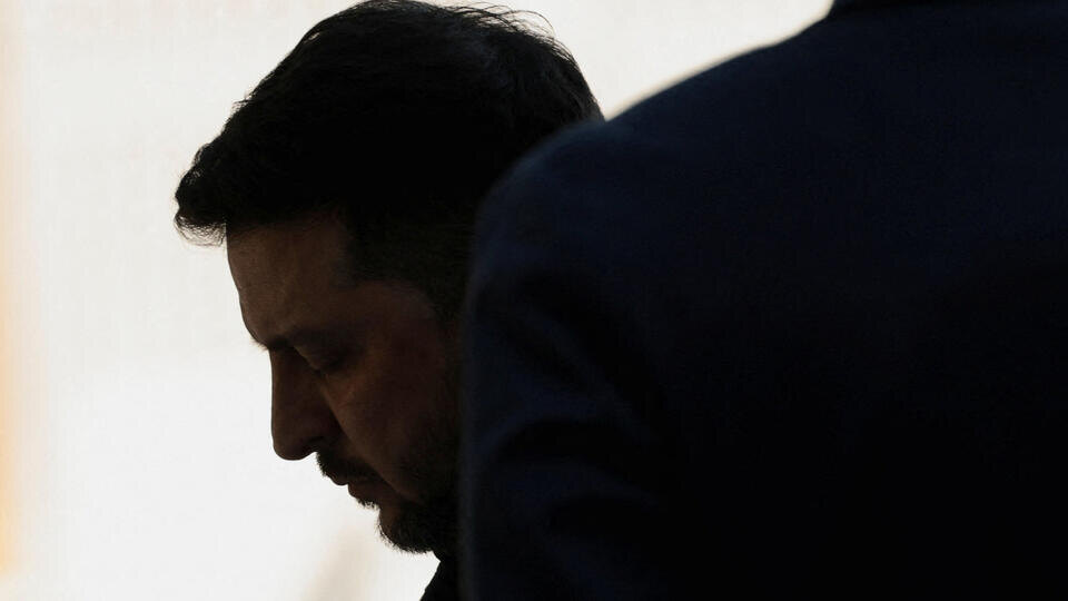     Зеленский дернулся в кресле после шутки Трампа о коррупции REUTERS/Jonathan Ernst