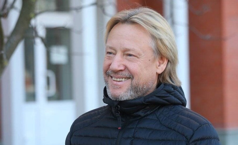 Дмитрий Харатьян