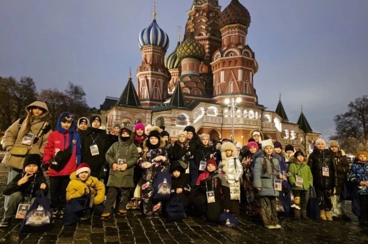    Пятьдесят приморских детей воинов СВО посетили Кремлевскую елку в Москве