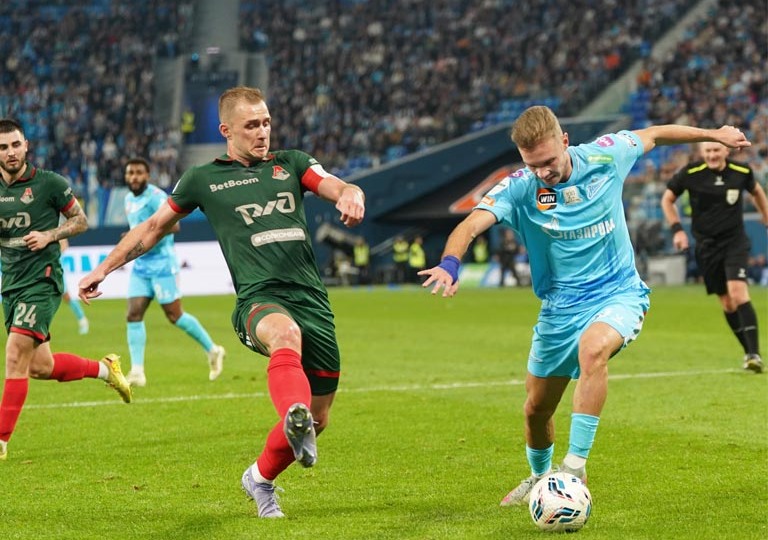 Виктор ТРЕМБАЧ: Под Глушенкова надо подстраиваться - от него идёт мысль, интеллект. Он игрочище