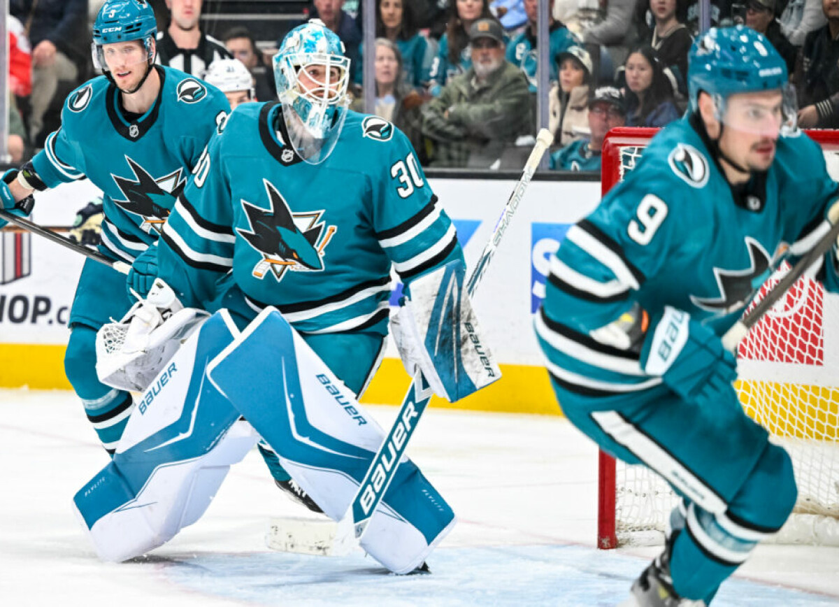     NHL.com о статистике Аскарова: россиянин задаёт тон среди голкиперов-дебютантов