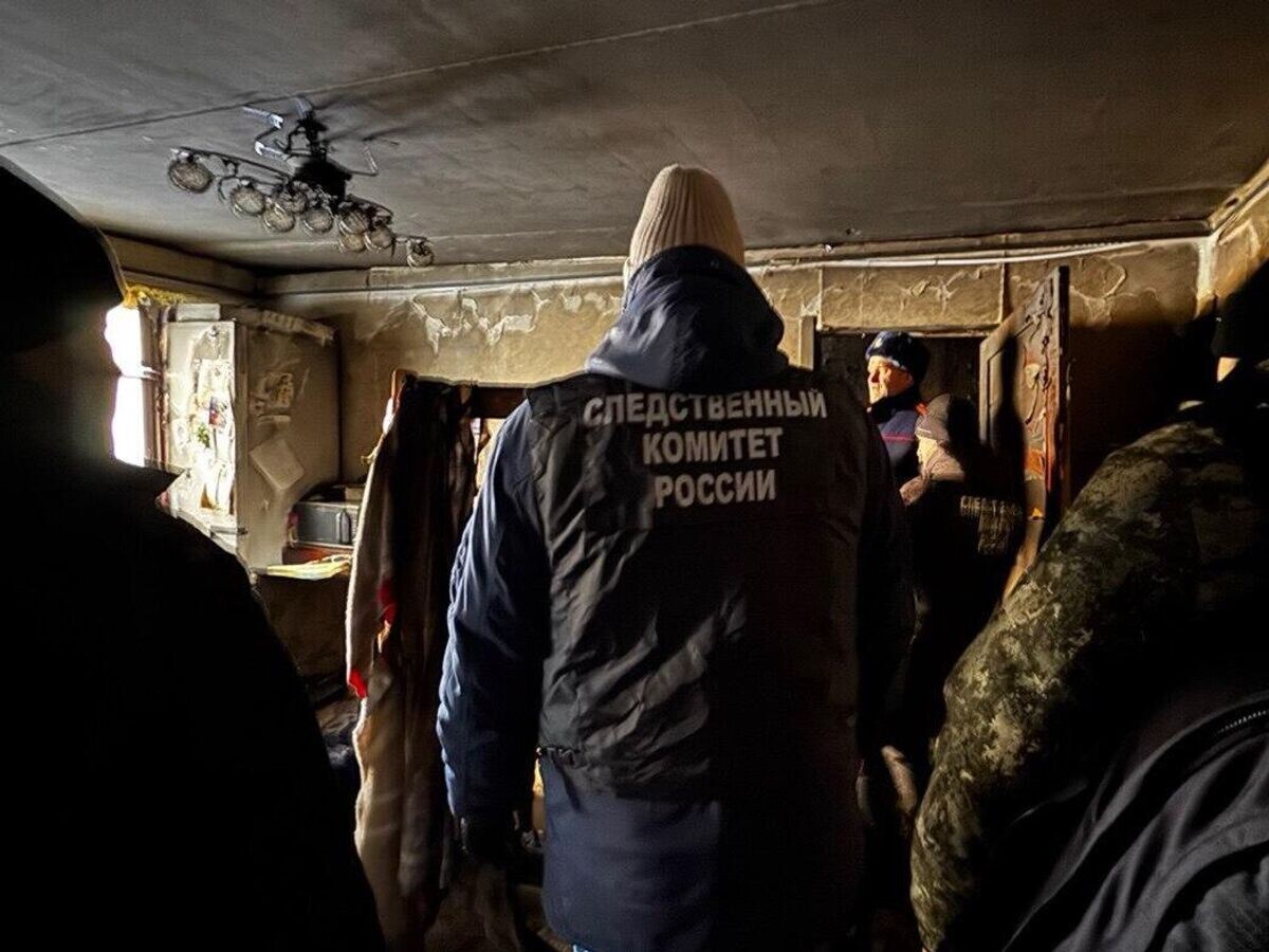    Работа СК РФ на месте пожара в квартире в Петропавловске-Камчатском | © Фото : СУ СК России по Камчатскому краю/Telegram