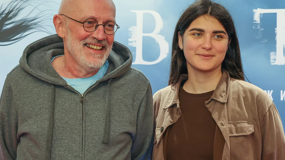 «Синяя Борода» из «Останкино»: 61-летний «мальчишка» Гордон променял венчаную жену на художницу, годящуюся ему во внучки