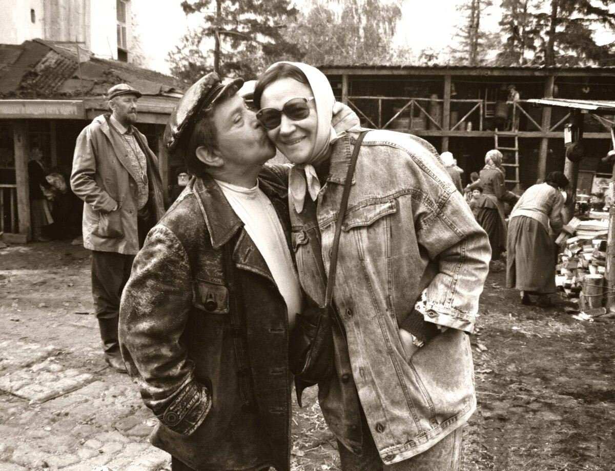 Ролан Быков и Елена Санаева