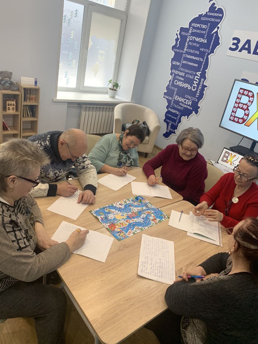 Одно из занятий группы восстановления после инсульта: польза письма для когнитивного здоровья