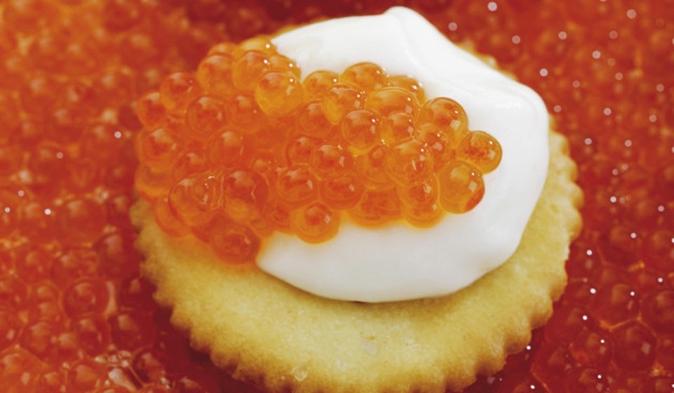    Врач Тарасова: Бутерброды с икрой и маслом на белом хлебе лучше не есть GLOBAL LOOK PRESS