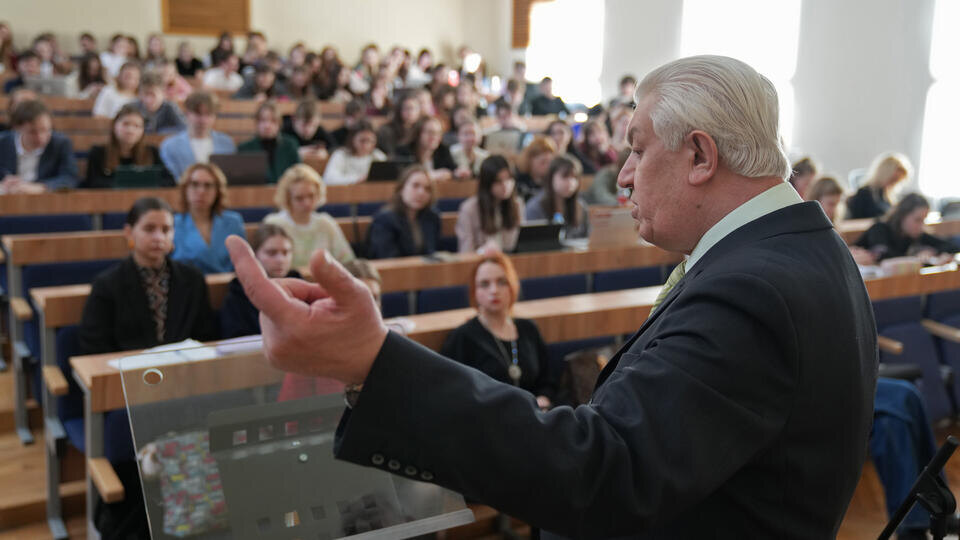     Юридические вузы включат в учебную программу "дело Долиной" ИЗВЕСТИЯ/Дмитрий Коротаев