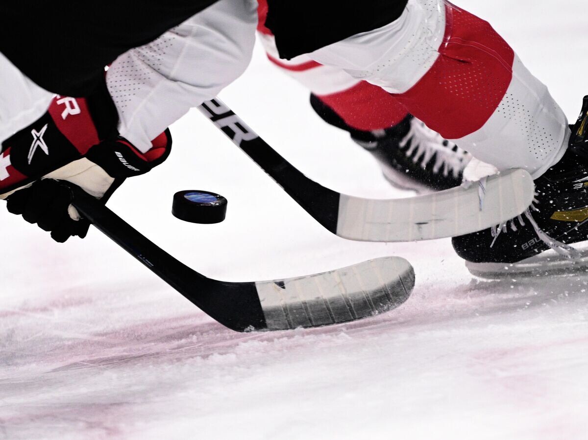    Хоккей, клюшка, шайба, коньки | © РИА Новости / Алексей Филиппов