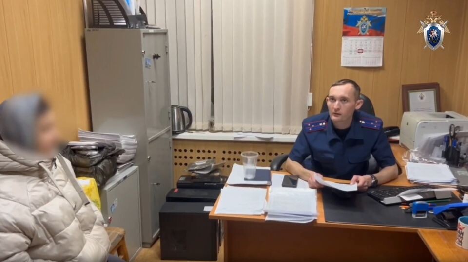    Кадры задержания Натальи Шайкиной. Источник: Скрин СУ СКР по Алтайскому краю