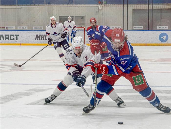    ФОТО: пресс-служба ХК "Лада"