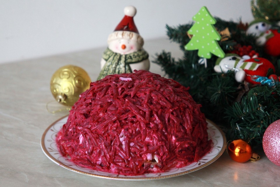    Избегайте переедания — лучше сосредоточиться на вкусе блюд, а не на их количестве. Юлия ПЫХАЛОВА