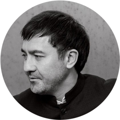 1.    Kemaloğlu İlyas (Камалоглу Ильяс) – татарский ученый-историк, специализирующийся на истории тюрков, Восточной Европы и Евразии. В настоящий момент профессор кафедры истории в Marmara Üniversitesi в Турции, также преподает в других университетах. Автор ютуб-канала Prof. Dr. İlyas Kemaloğlu.

2.    Абдрахманов Радик – бизнесмен, меценат, соучредитель национального комплекса «Туган Авылым», основатель и руководитель мультимедийного культурно-образовательного проекта «Туган батыр».