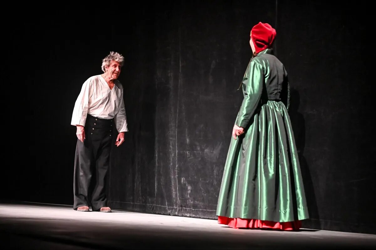 Начало спектакля «Пер Гюнт» |Фото: Андрей Ткаченко