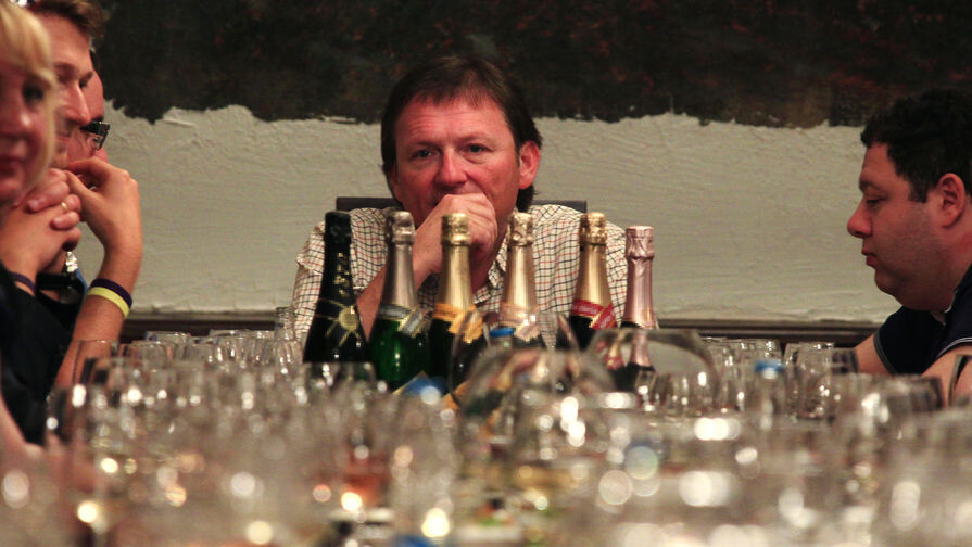    Уполномоченный при президенте России по защите прав предпринимателей Борис Титов на дегустации образцов продукции в Абрау-Дюрсо, 2012 год / Валерий Левитин/РИА «Новости»