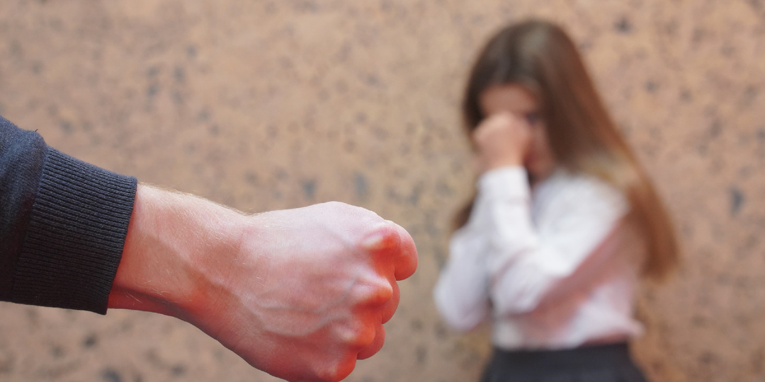 «Насиловали, засовывали сигареты»: школьница пережила издевательства, но настигла ли божья кара извергов