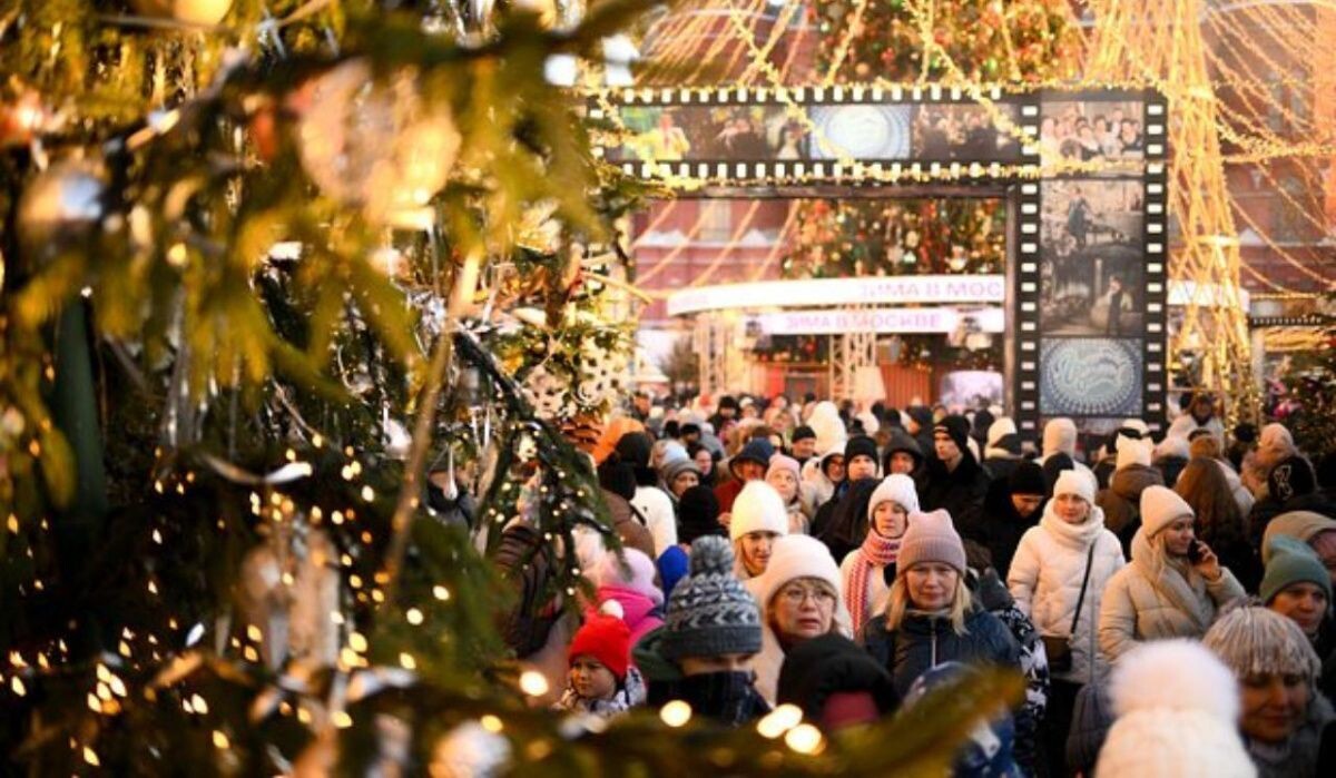     Толпа. Источник: lenta.ru Автор фото: Алексей Филиппов