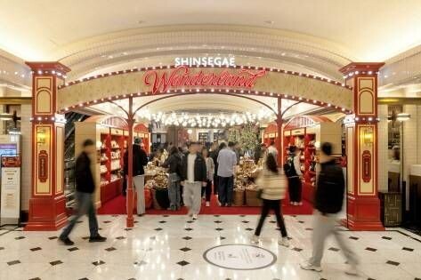 SHINSEGAE Department Store. Источник: Korea Tourism Organization.