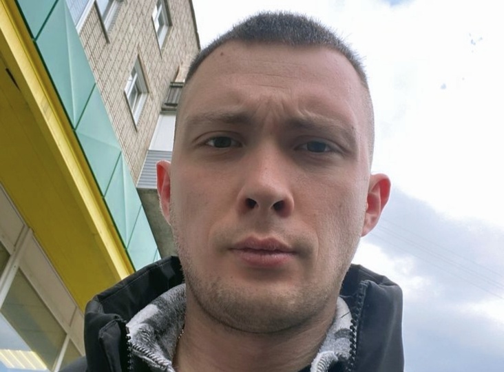 "Тебя домой отвезти или в машине подождешь?" Парень пригласил на свидание, но привез к себе на работу