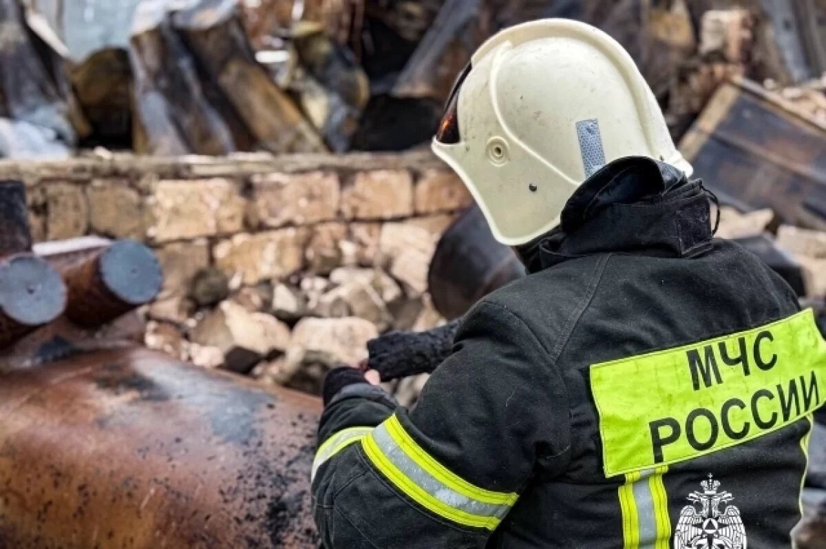    За выходные пожарные выезжали на 32 ДТП и 26 пожаров в Тверской области