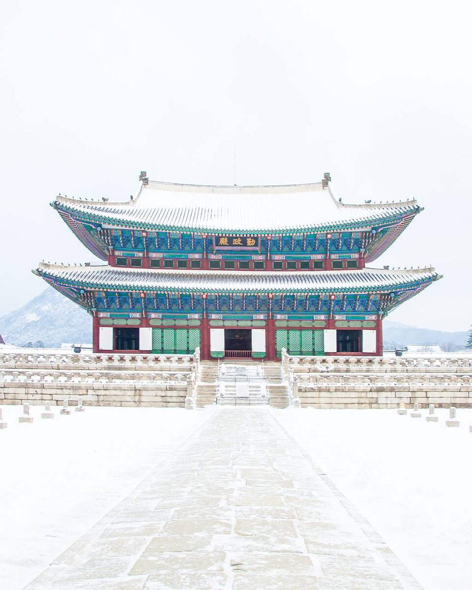 Дворец Кёнбоккун. Источник: Korea Tourism Organization.