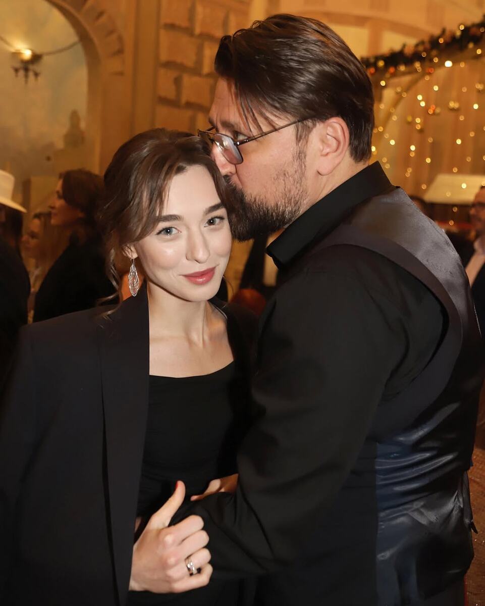    Мария Гуськова подала на развод с Виктором ЛогиновымСоцсети Виктора Логинова