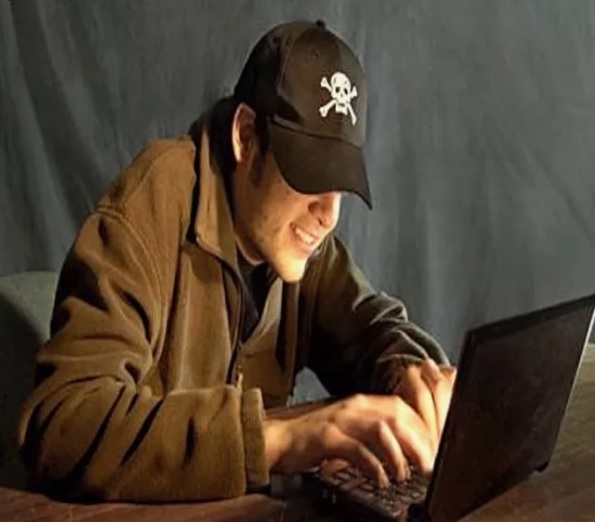 Мошенничество в Интернете: Как житель Абакана стал жертвой обмана при покупке музыкальной колонки