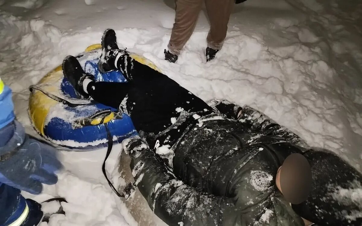    Ребенок пострадал при катании на тюбинге в Ижевске