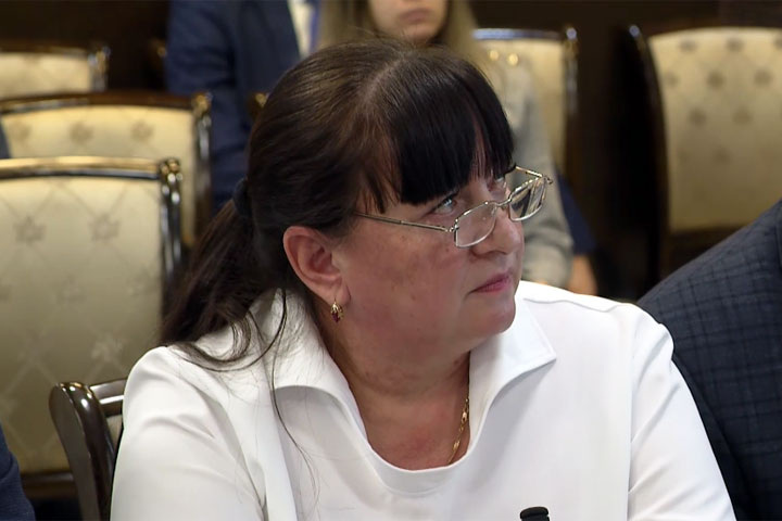 Стоп-кадр прямой трансляции заседания правительства РХ
