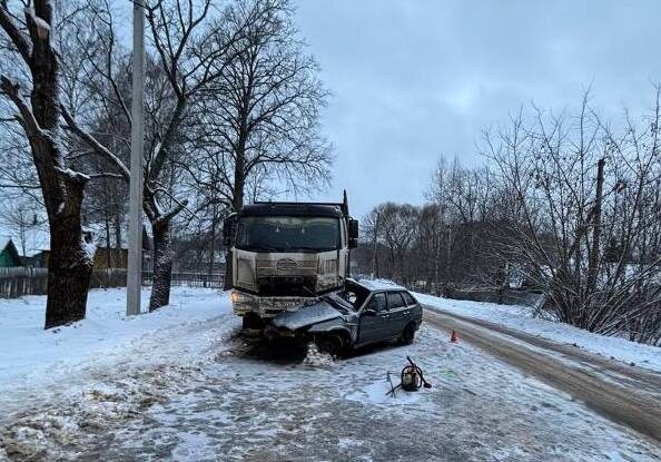        Лобовое столкновение на трассе Клинцы–Сураж: водитель ВАЗа погиб на месте