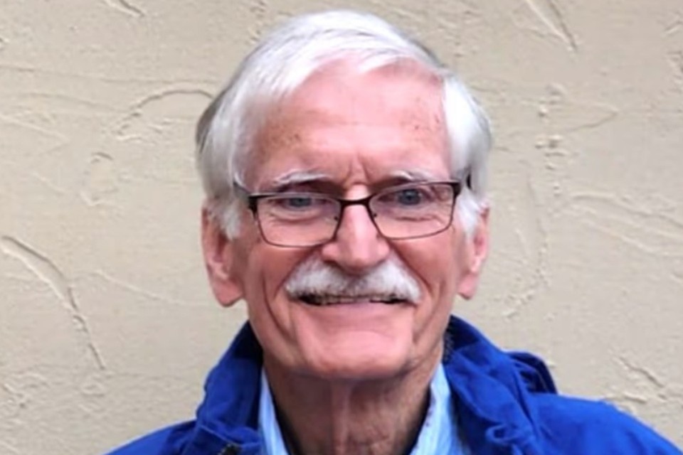    Джеймс Мойлан