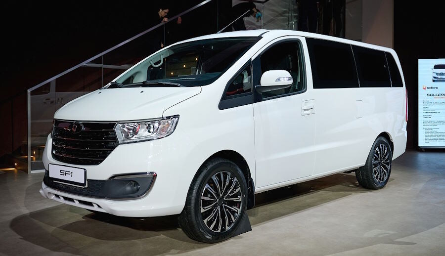 Не так уж и дёшево: появилась информация о цене «народного» минивэна для России