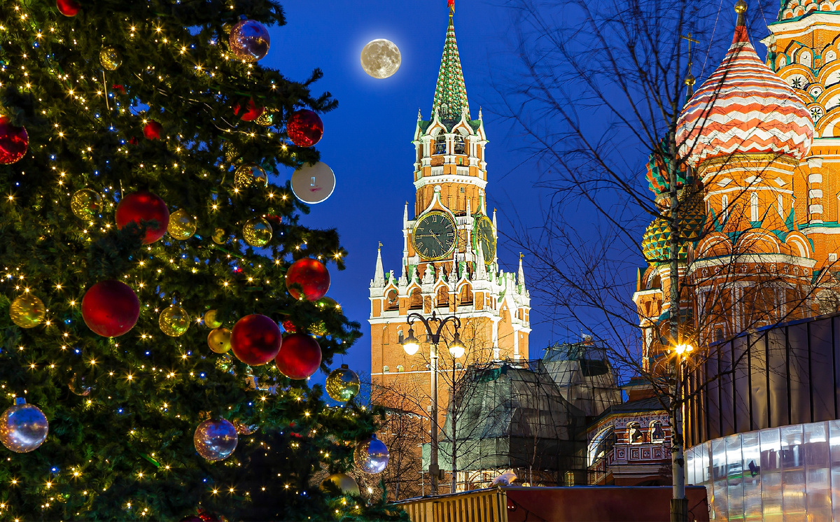 @VLADJ55/Shutterstock.com 