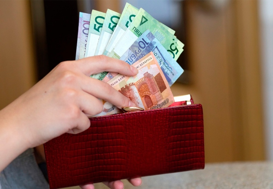     Зарплаты бюджетников в 2026 году вырастут – подробности от Минтруда