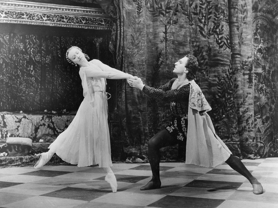 Сцена из балета «Ромео и Джульетта» в постановке Большого театра