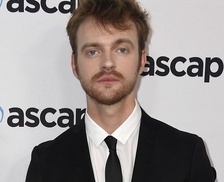 Finneas Яндекс картинки