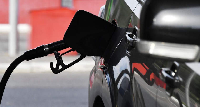    Машина на автозаправочной станции | © РИА Новости / Наталья Селиверстова