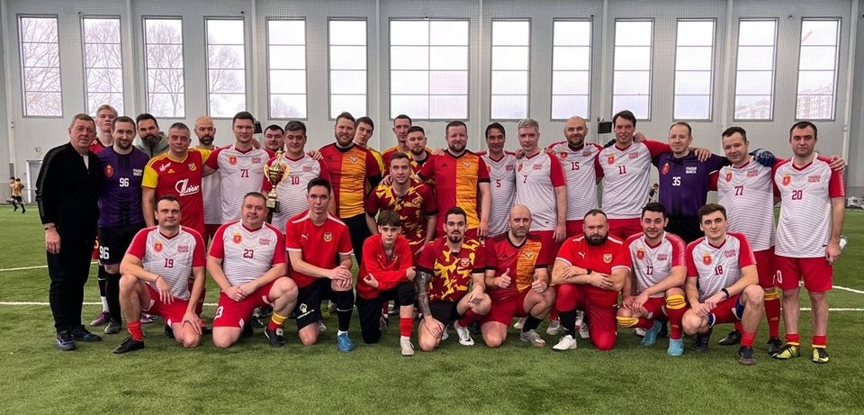    Чиновники и болельщики «Арсенала» сыграли в предновогодний товарищеский матч материалы пресс-служб