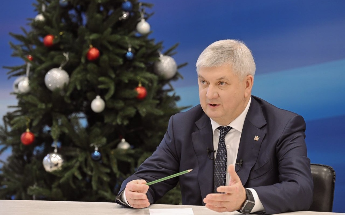    Гусев пригрозил «последствиями» мэрии в случае не сдачи проекта метробуса до 20 января Фото – правительство Воронежской области