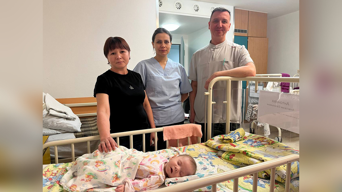     Красноярские хирурги спасли девочку с самым опасным врожденным пороком сердца